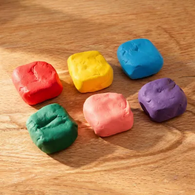modeling clay